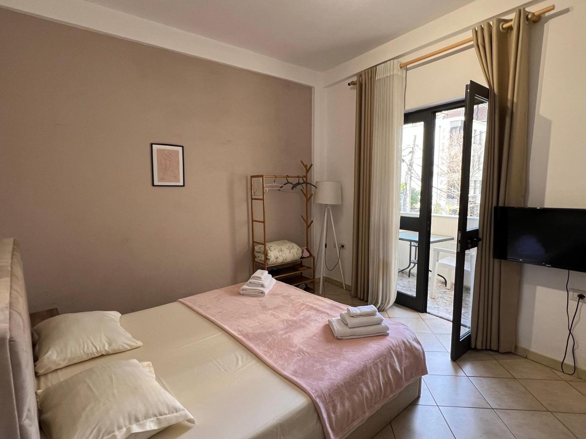 Cozy Center Apartment Tirana